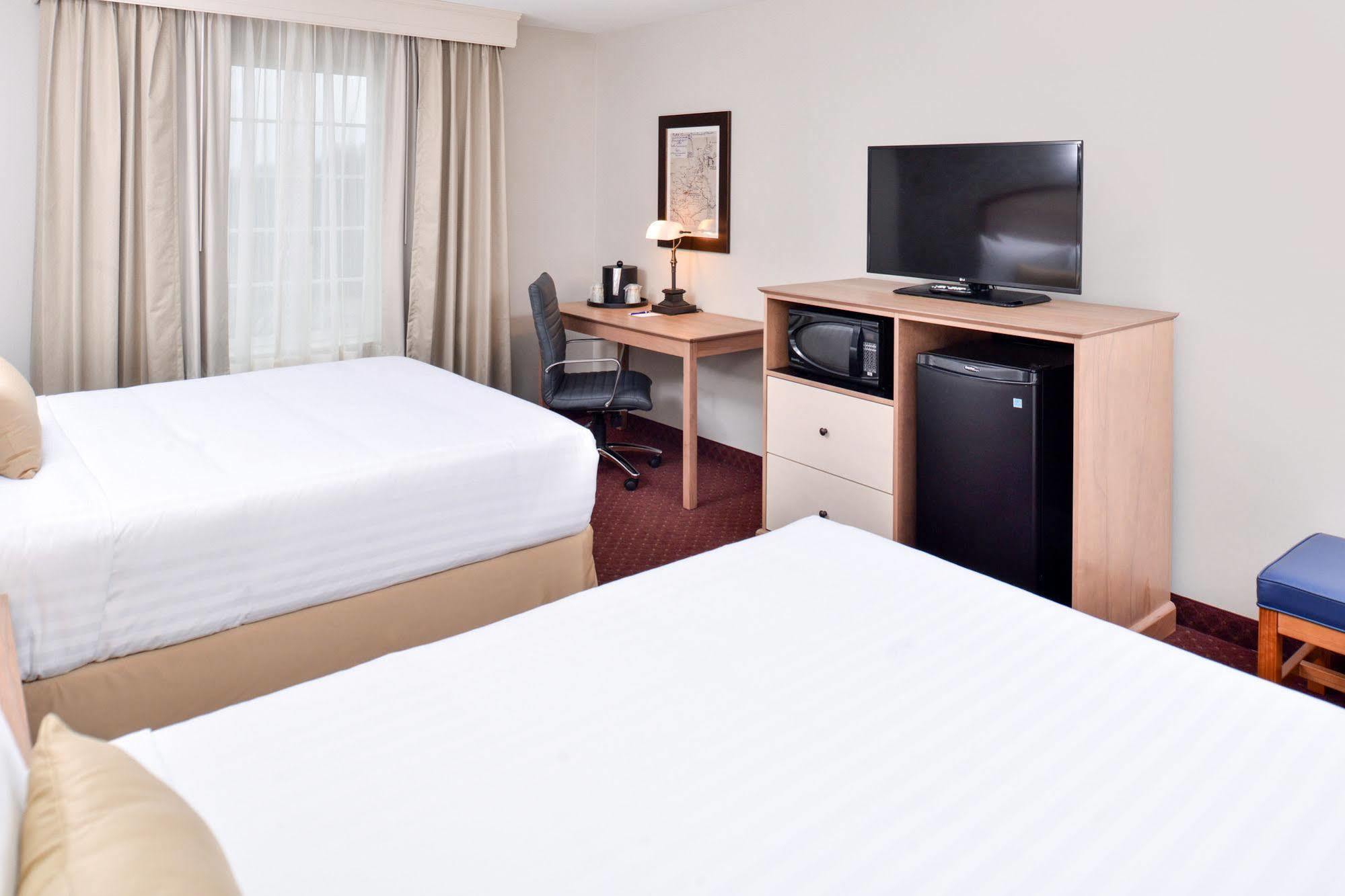 Appomattox Inn And Suites Bagian luar foto